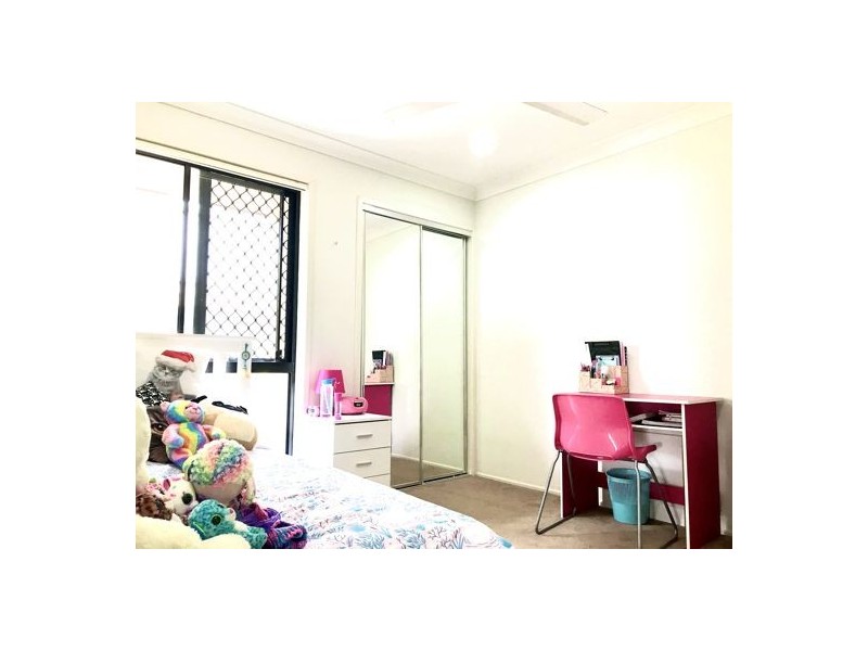 3 Lachlan Drive, Wakerley QLD 4154