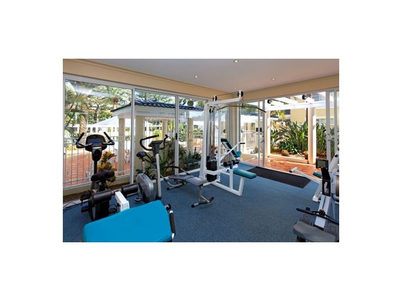 26 126 Old Burleigh Road, Broadbeach QLD 4218