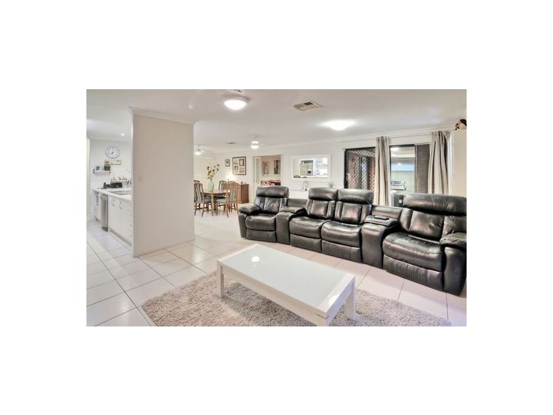 35 Devonlea Street, Eight Mile Plains QLD 4113