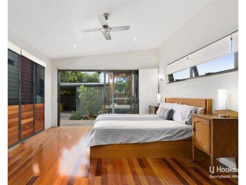 18 Tarrawonga St, Sunnybank QLD 4109