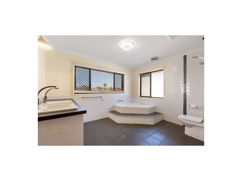 38 Fairbank Street, Sunnybank QLD 4109