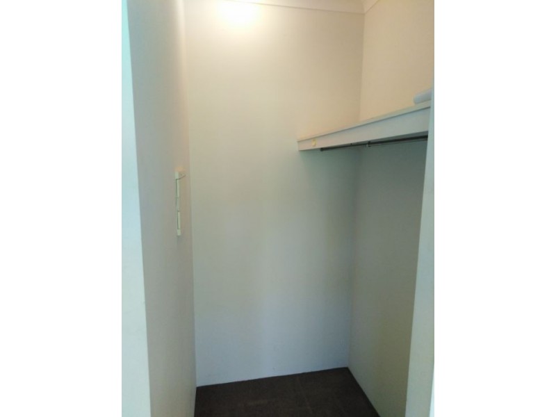 2 Waverley Road, Taringa QLD 4068