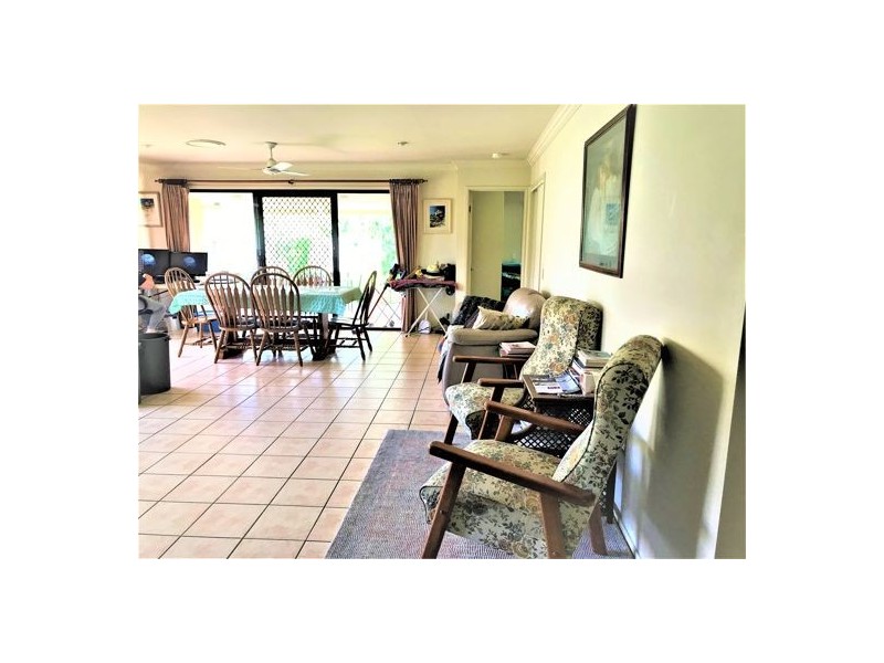 22 Holland Crescent, Wynnum West QLD 4178