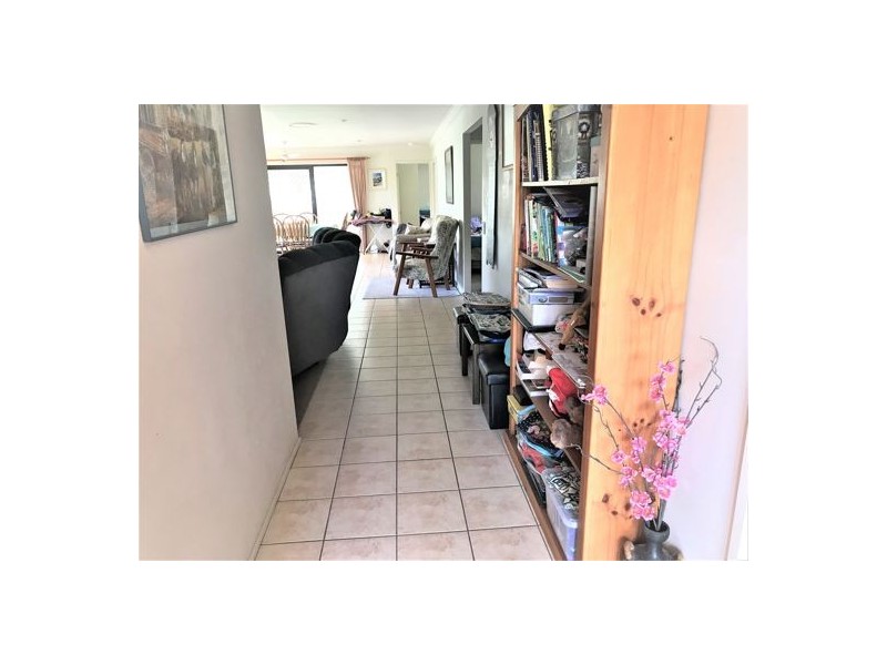 22 Holland Crescent, Wynnum West QLD 4178