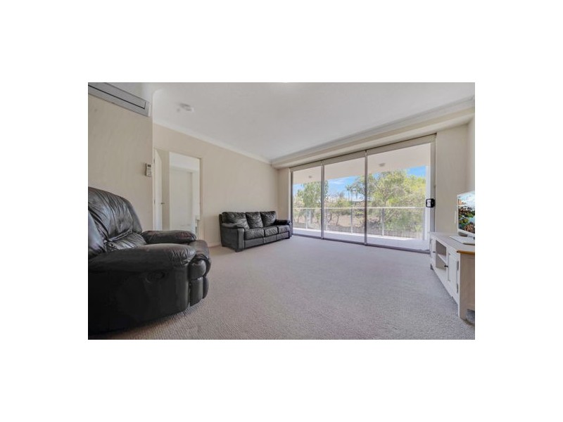 2101/12-14 Executive Drive, Burleigh Waters QLD 4220