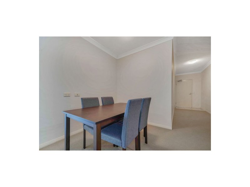 2101/12-14 Executive Drive, Burleigh Waters QLD 4220