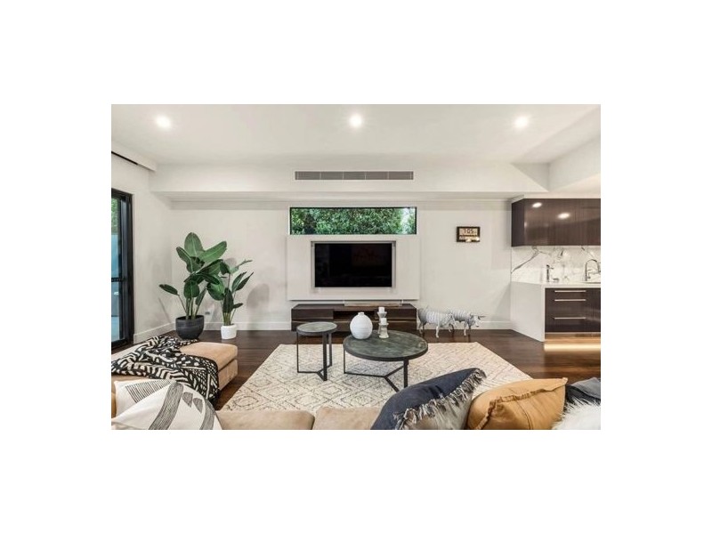 15 Luprena Street, Mansfield QLD 4122