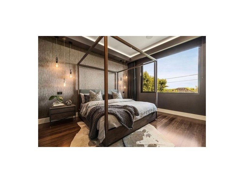 15 Luprena Street, Mansfield QLD 4122