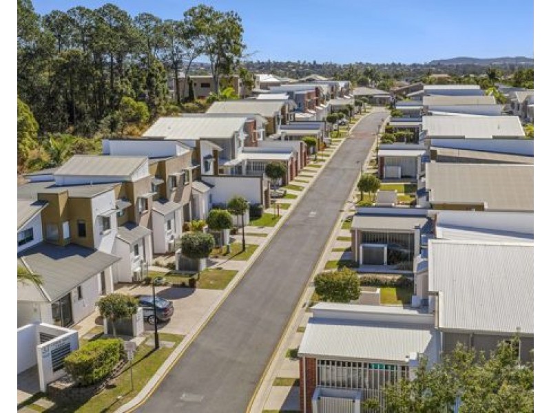 33 / 37 Slobodian ave, Eight Mile Plains QLD 4113