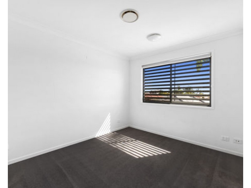 33 / 37 Slobodian ave, Eight Mile Plains QLD 4113