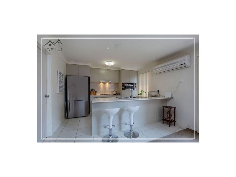10/1 Belongil Street, Pacific Pines QLD 4211