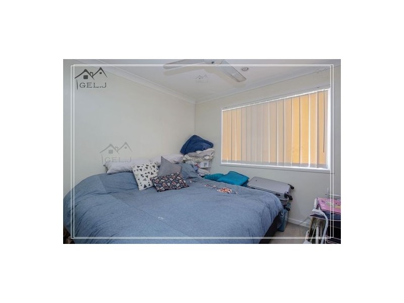 10/1 Belongil Street, Pacific Pines QLD 4211