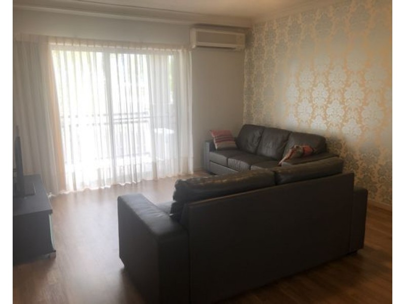 32/2 Geraldton Drive, Varsity Lakes QLD 4227