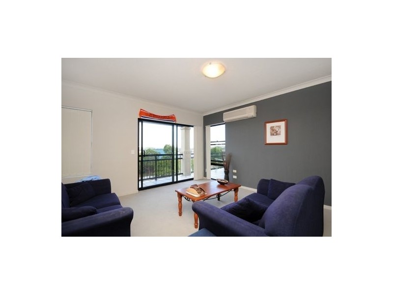 34/2 Geraldton Drive, Varsity Lakes QLD 4227