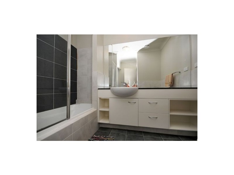 34/2 Geraldton Drive, Varsity Lakes QLD 4227