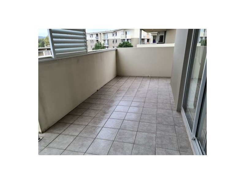 3506 12 Executive Drive, Burleigh Waters QLD 4220