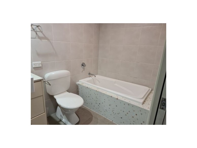 3506 12 Executive Drive, Burleigh Waters QLD 4220