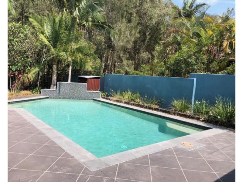 6 Deal Cove, Arundel QLD 4214