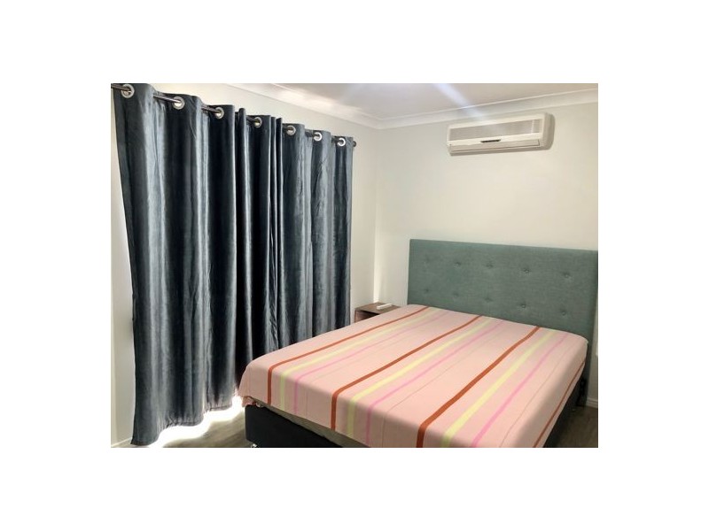 6 Deal Cove, Arundel QLD 4214