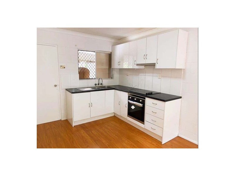 Unit 1 282 Lake Street, Cairns North QLD 4870