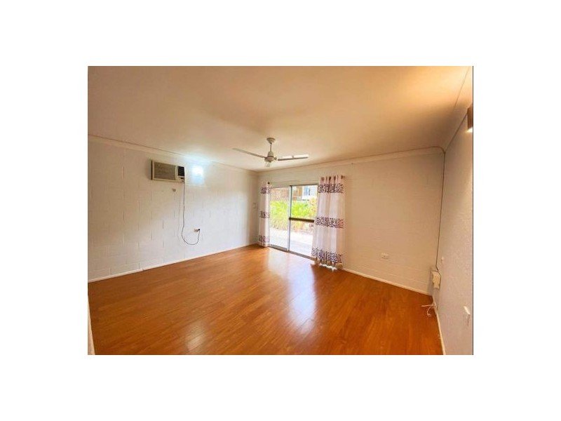 Unit 1 282 Lake Street, Cairns North QLD 4870