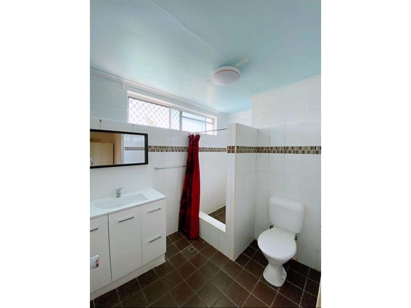 Unit 1 282 Lake Street, Cairns North QLD 4870