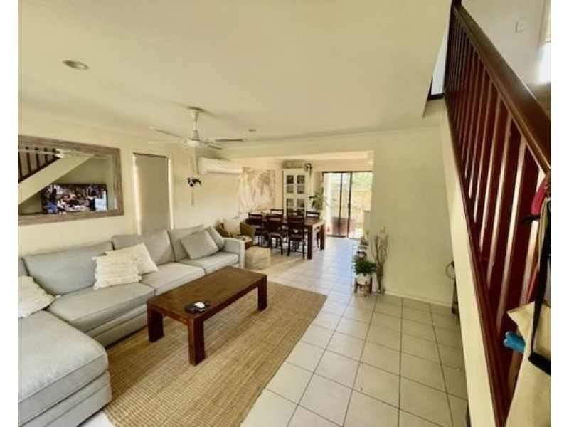 Unit58/1 Warbler Parade, Varsity Lakes QLD 4227