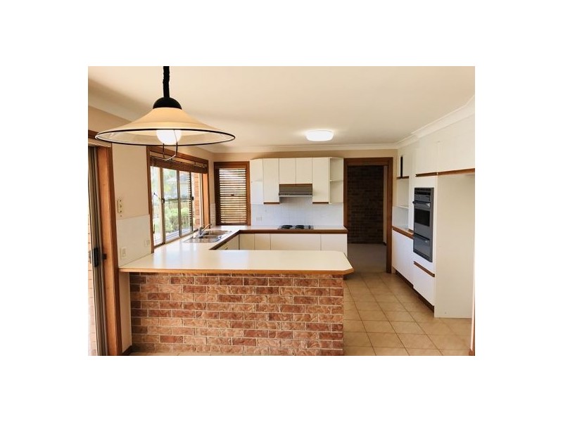 18 Keel Street, Birkdale QLD 4159