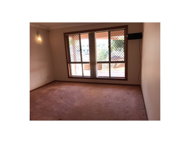 18 Keel Street, Birkdale QLD 4159