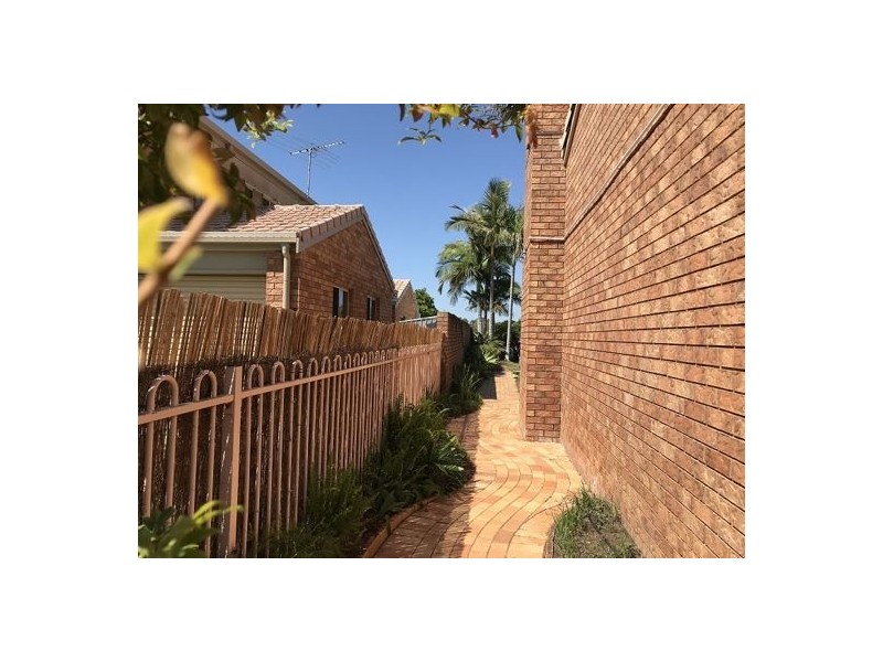 18 Keel Street, Birkdale QLD 4159