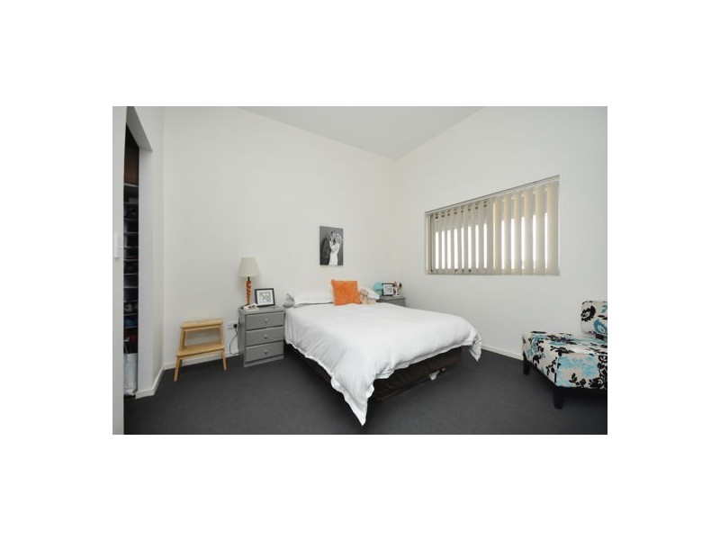 28 Masters St, Newstead QLD 4006