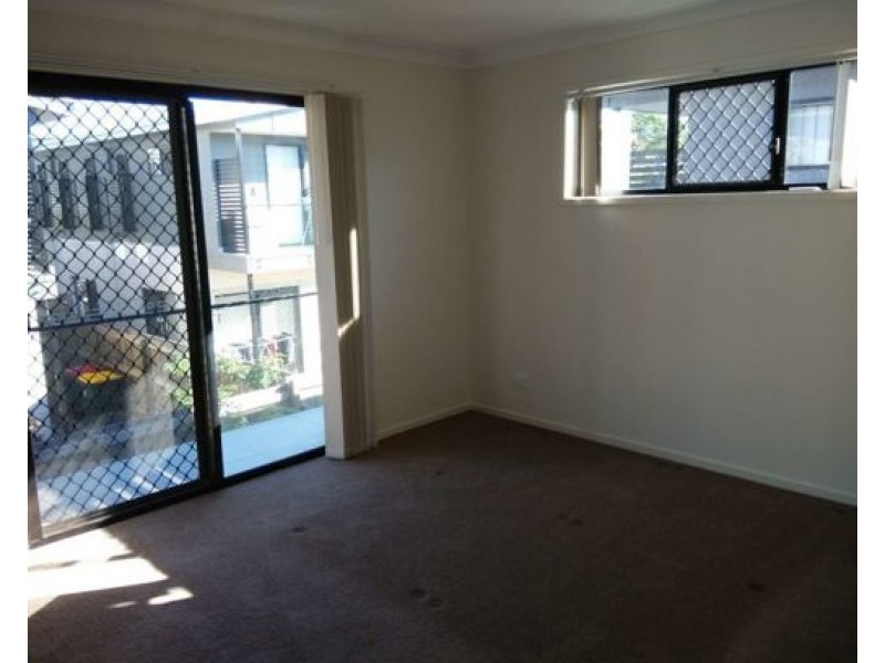 9/407 Warrigal road, Eight Mile Plains QLD 4113