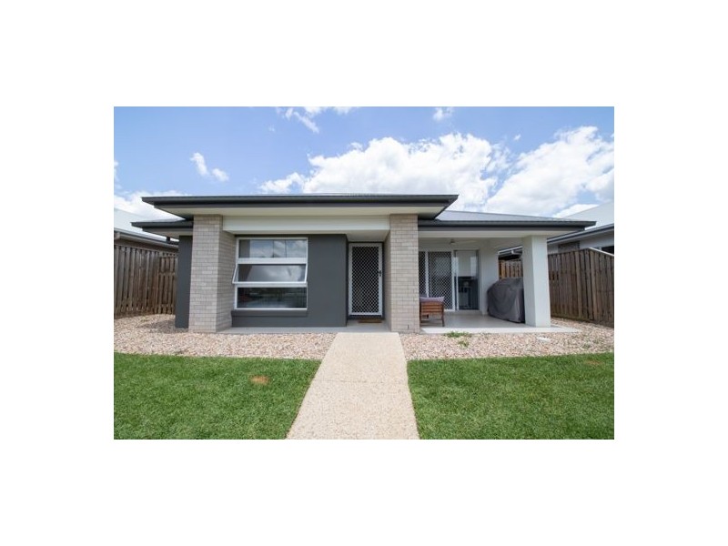 38 Vineyard Drive, Greenbank QLD 4124