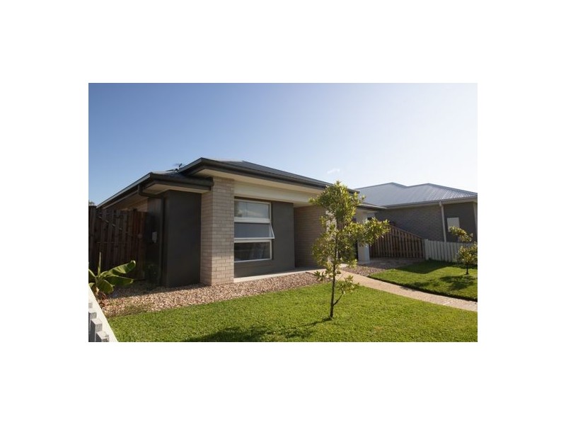 38 Vineyard Drive, Greenbank QLD 4124
