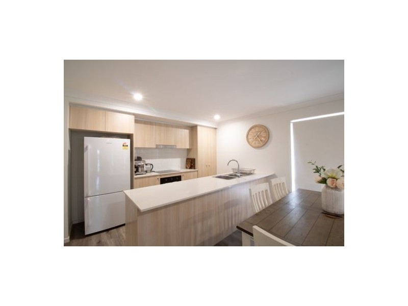 38 Vineyard Drive, Greenbank QLD 4124