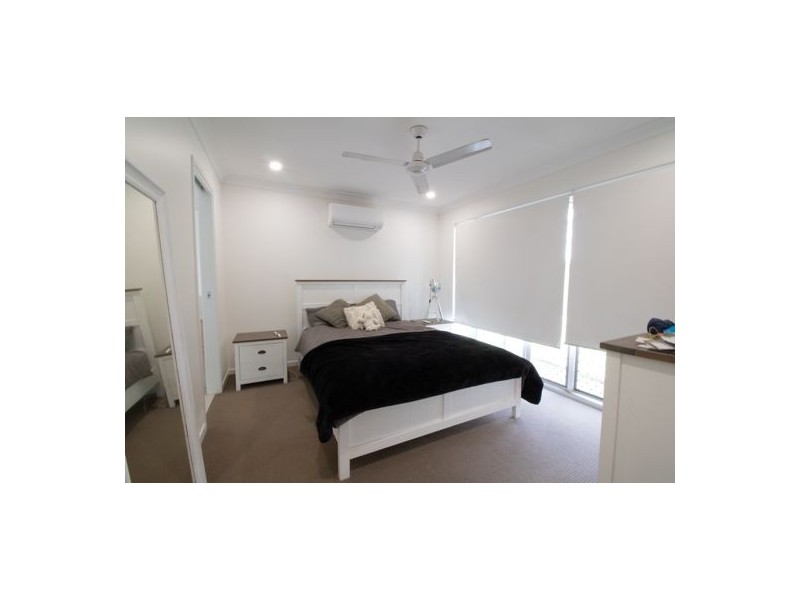 38 Vineyard Drive, Greenbank QLD 4124