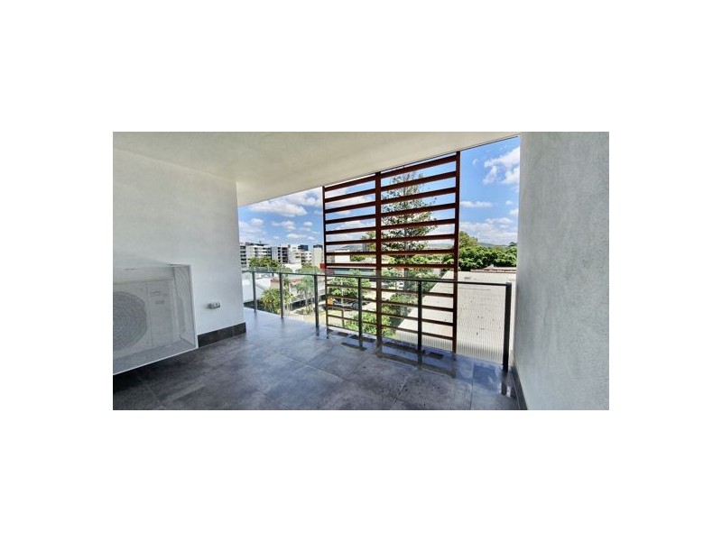 77 Address Upon Request, West End QLD 4101