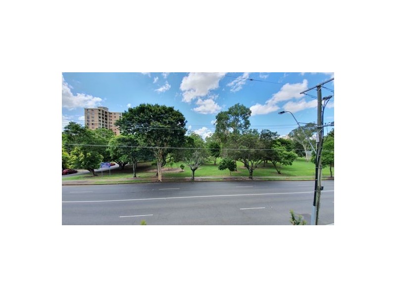 00 Address Available on Request, St Lucia QLD 4067