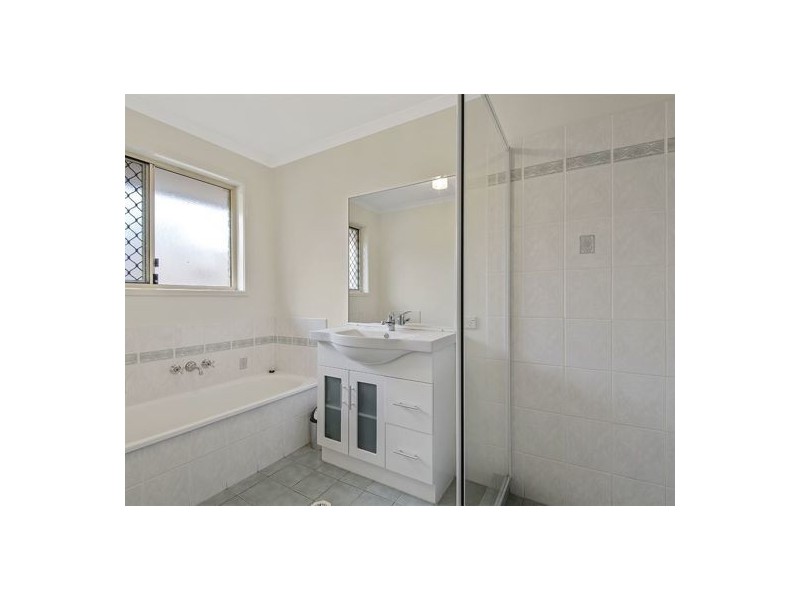 155 Glenfield Street, Parkinson QLD 4115