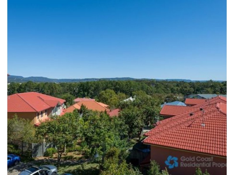 42/2 Geraldton Drive, Varsity Lakes QLD 4227