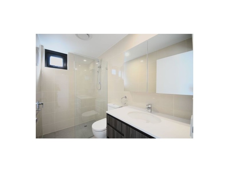 181 Clarence Road, Indooroopilly QLD 4068