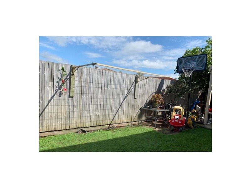 35 Kenneth Street, Morayfield QLD 4506