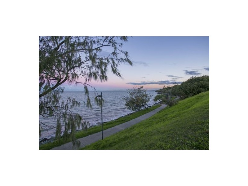 16 CLIFFORD STREET, Woody Point QLD 4019