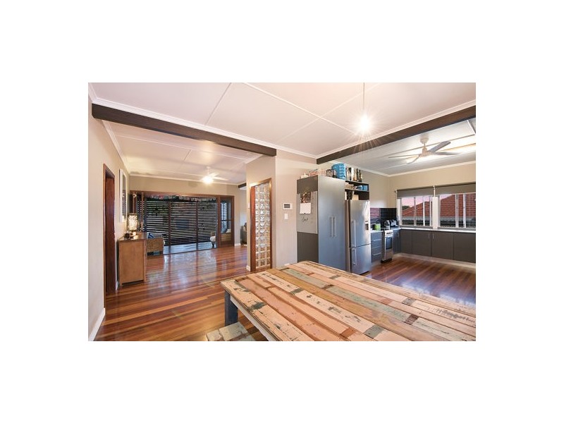 16 CLIFFORD STREET, Woody Point QLD 4019