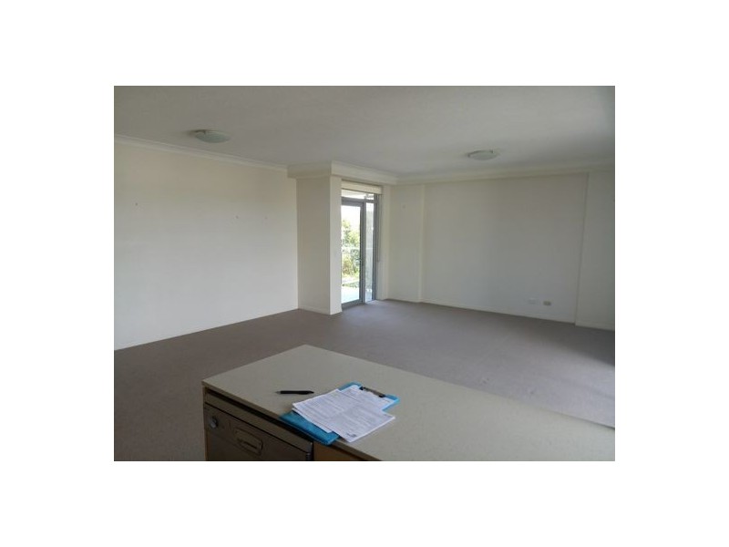 4305 12-14 Executive Drive, Burleigh Waters QLD 4220