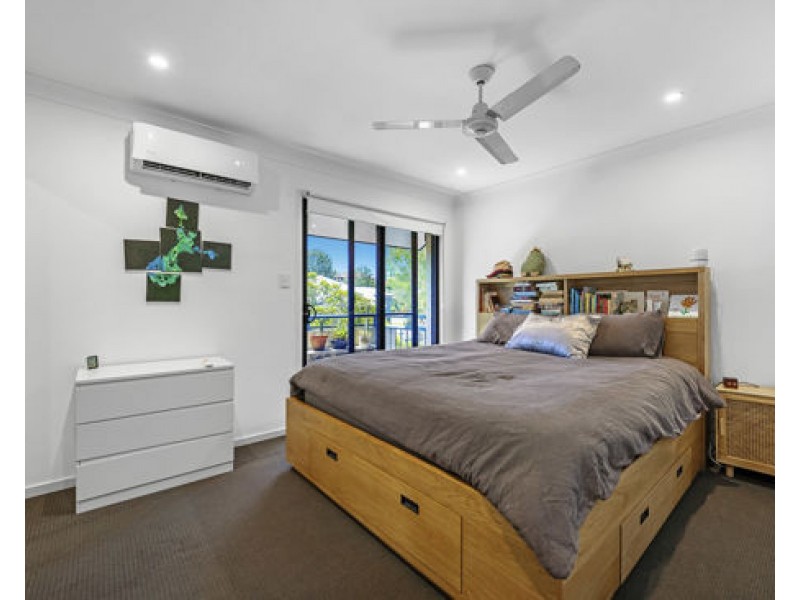 4/18 Geraldton Drive, Varsity Lakes QLD 4227