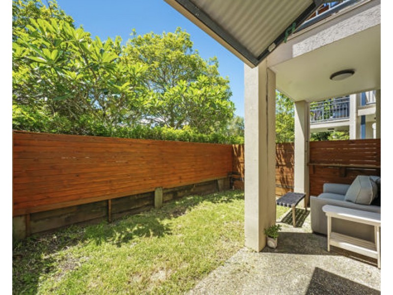 4/18 Geraldton Drive, Varsity Lakes QLD 4227