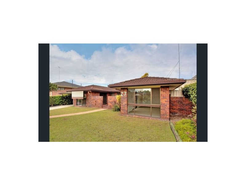 27 BROCHET STREET, Mansfield QLD 4122