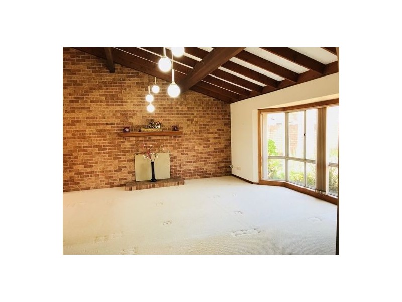 18 Keel Street, Birkdale QLD 4159