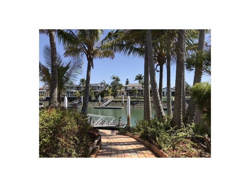 18 Keel Street, Birkdale QLD 4159